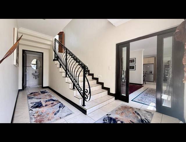 4 BEDROOM PROPERTY TO RENT IN FOURWAYS